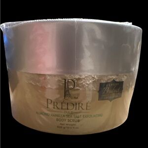 Prédiré Almond Vanilla Body Scrub
